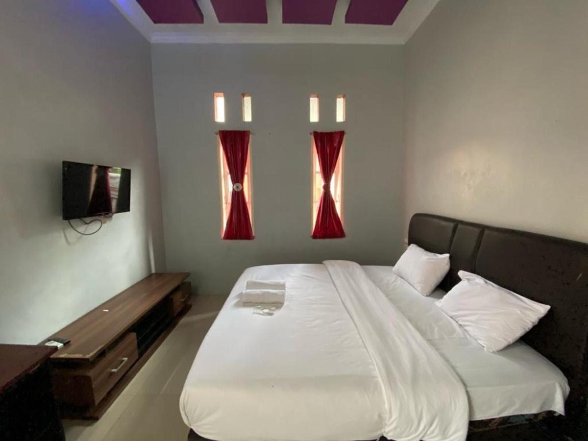 Djaboerigin Mongonsidi Guest House Redpartner Medan Zewnętrze zdjęcie